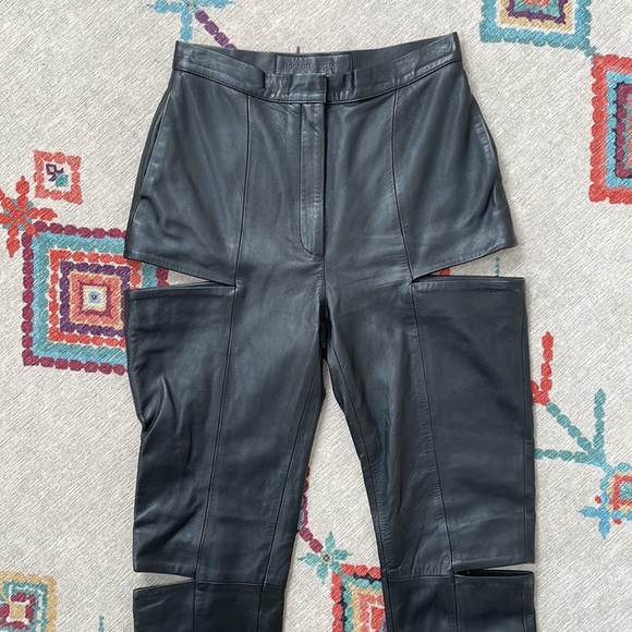Hannah Marshall Genuine Leather Cutout pants - Picture 5 of 16